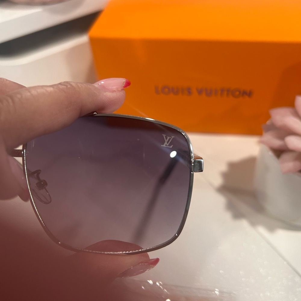Louis Vuitton Silver and Gray Sunglasses - Picture 7 of 10
